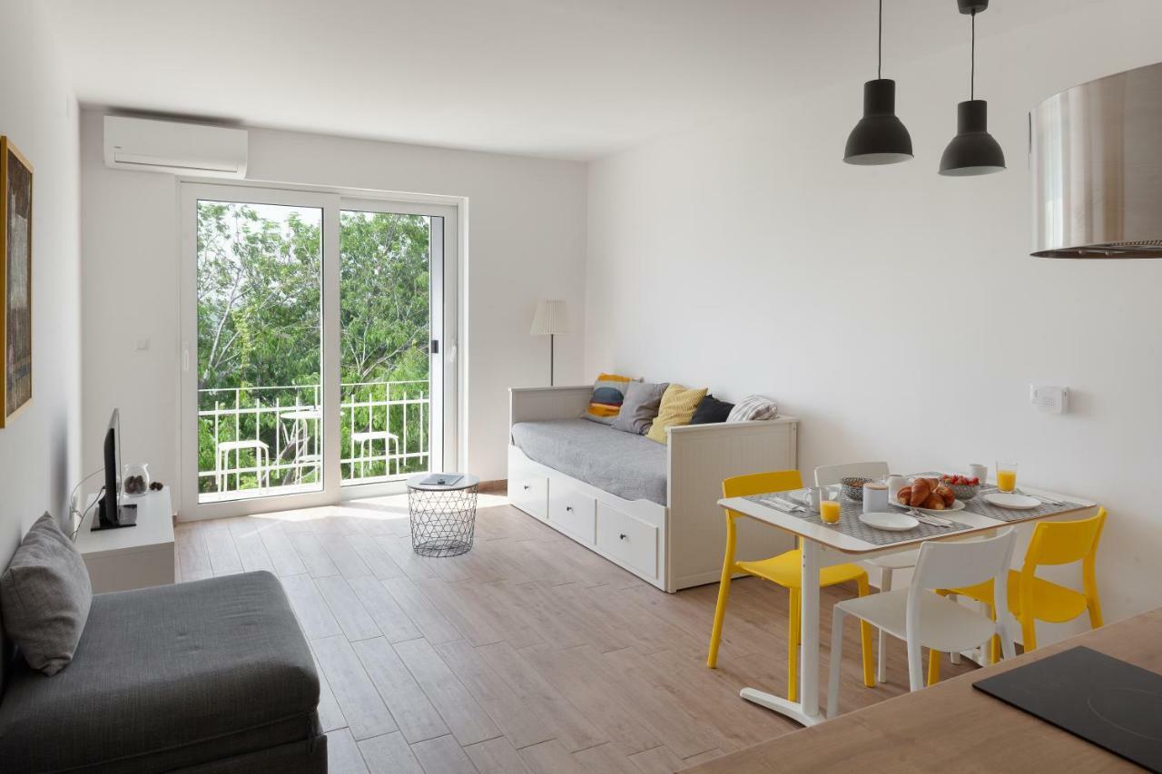 Apartments Coast 27 ポドゥゴラ エクステリア 写真