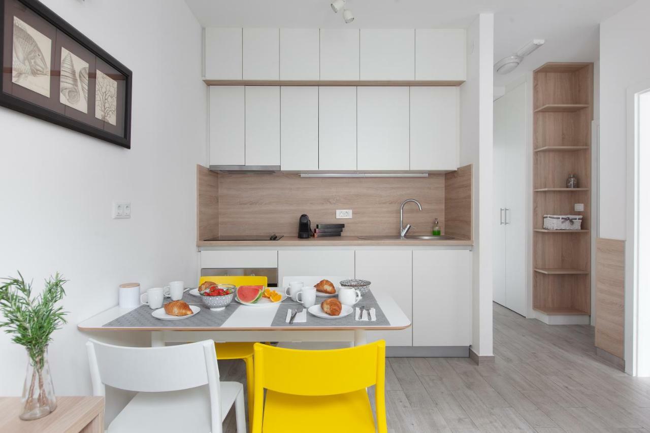 Apartments Coast 27 ポドゥゴラ エクステリア 写真