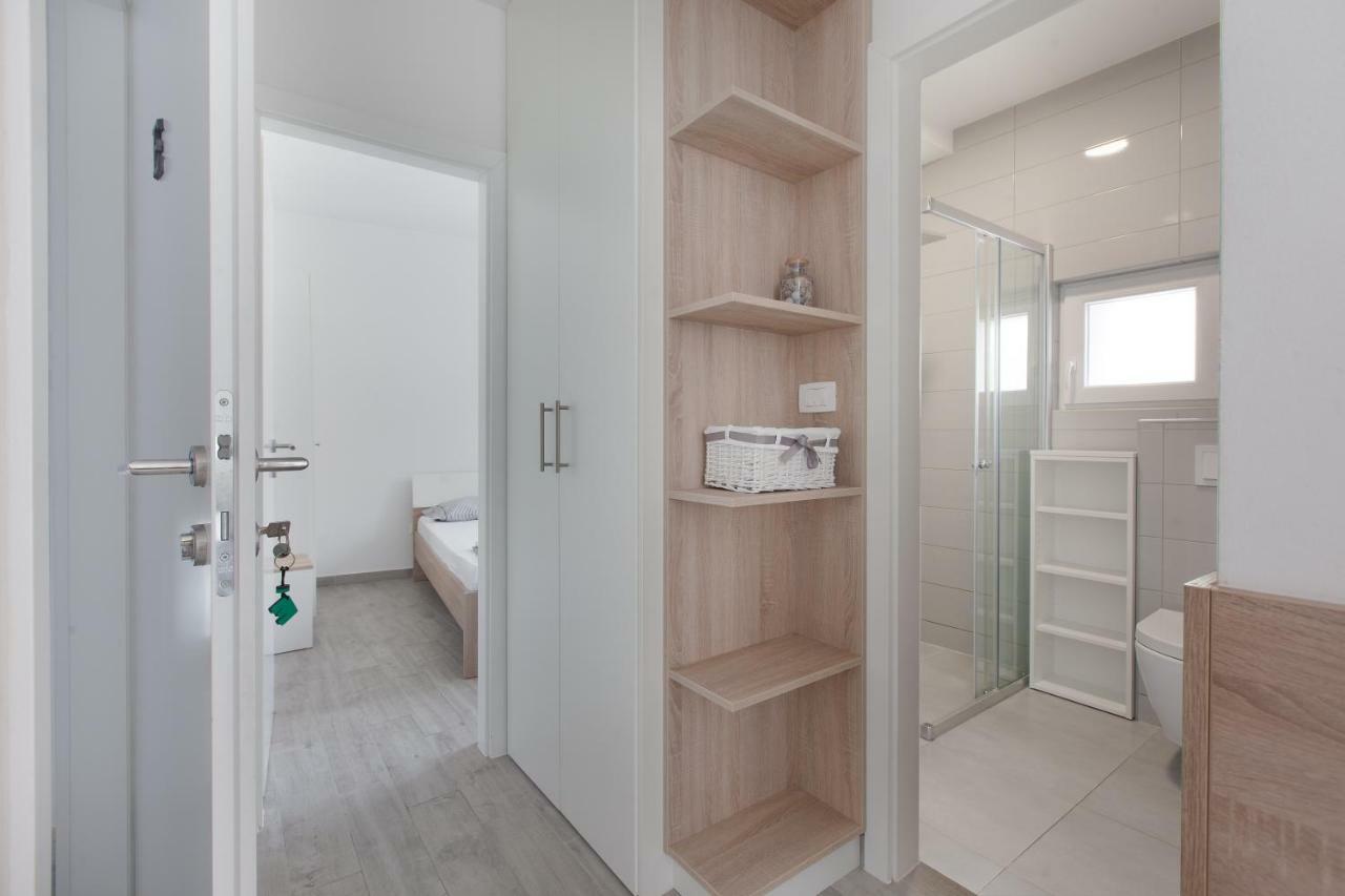 Apartments Coast 27 ポドゥゴラ エクステリア 写真